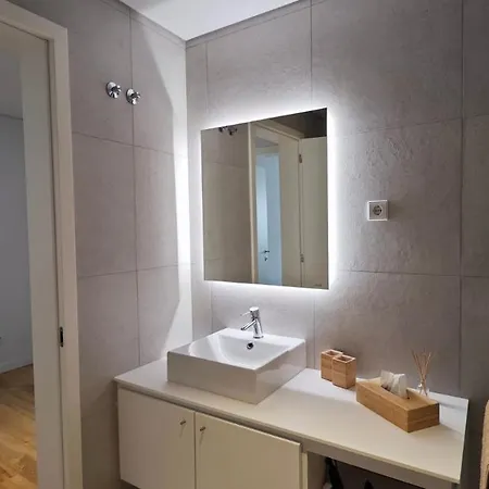 Ocean Breeze With A Pleasant Patio