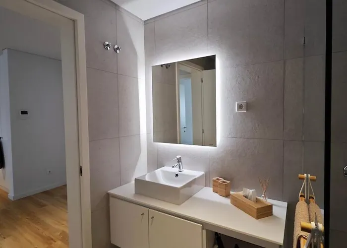 Ocean Breeze With A Pleasant Patio